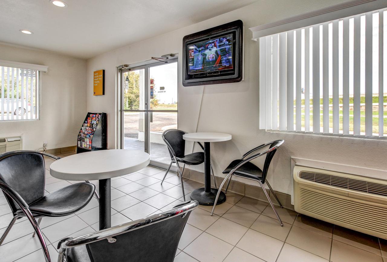 Motel 6 Waco - Lacy Lakeview Bellmead Екстер'єр фото