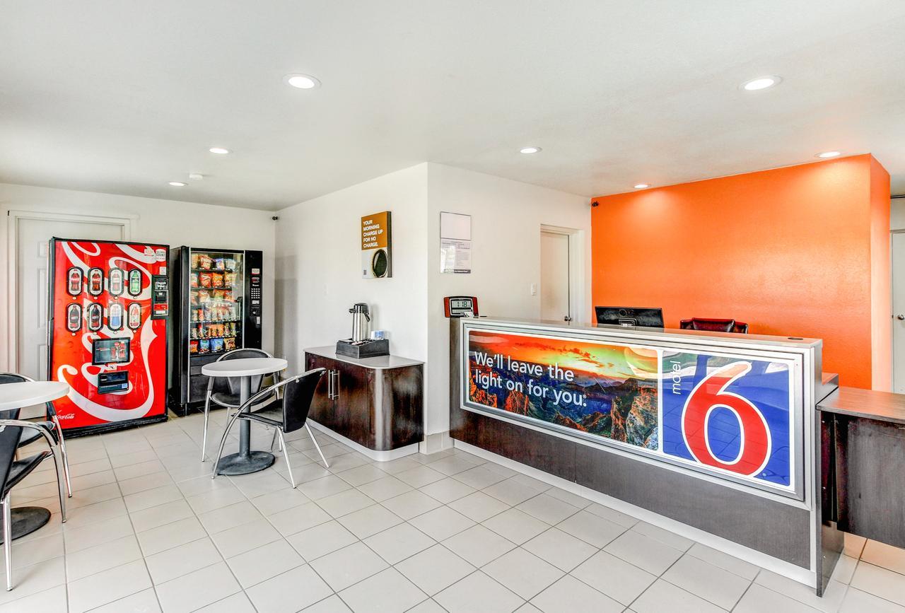 Motel 6 Waco - Lacy Lakeview Bellmead Екстер'єр фото