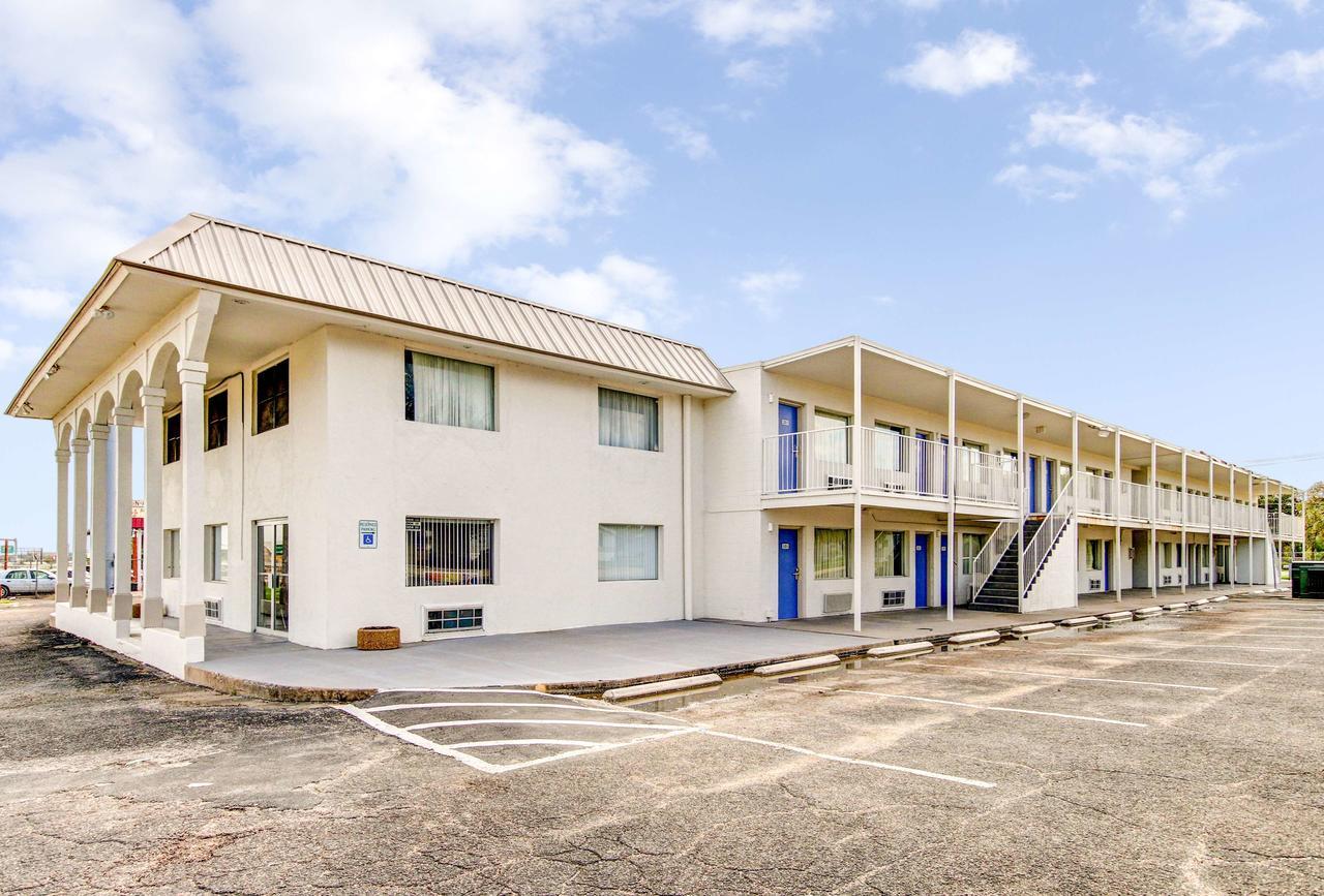 Motel 6 Waco - Lacy Lakeview Bellmead Екстер'єр фото